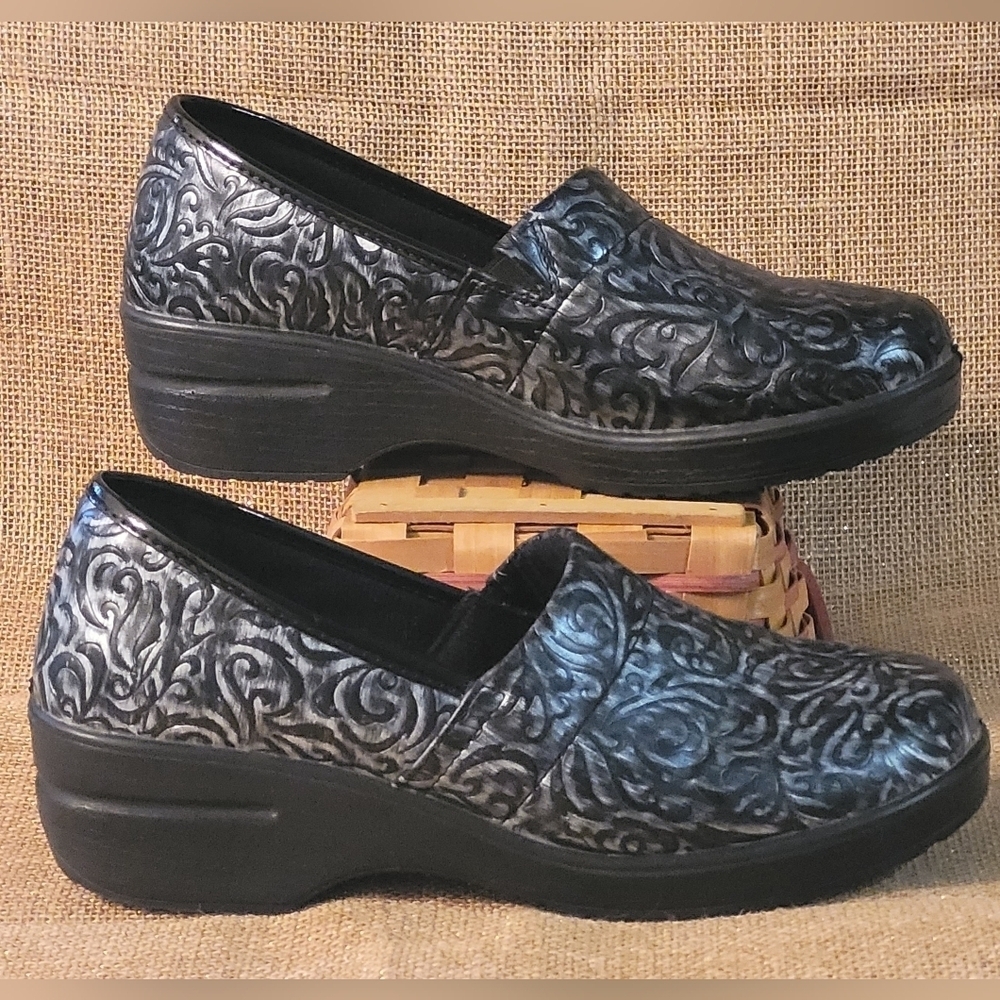 Easy Street Work Shoes Sz 9.5 W Laurie Black Silver Artisan Tool Comfort Clog‎